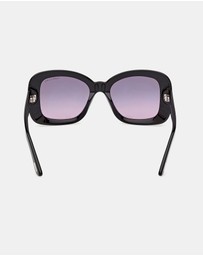 Tom Ford - Sandra 02