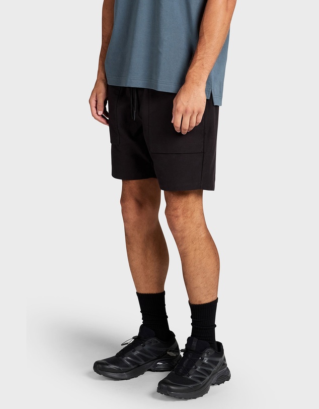 Academy Brand - Hemming Short
