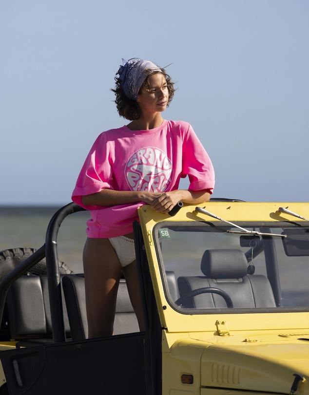 Binny - Yew T-Shirt