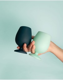 porter green - stemm | silicone unbreakable wine glasses