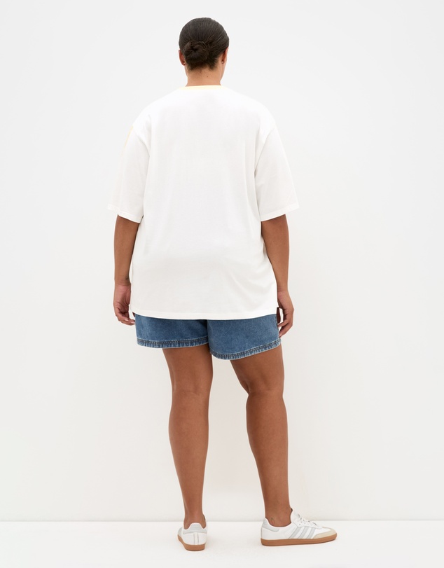 City Chic - Plus size Vintage Oversized Volley Tee - ivory