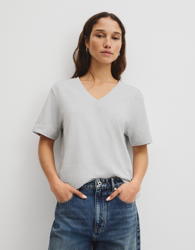 Country Road - Australian Cotton V-neck T-shirt