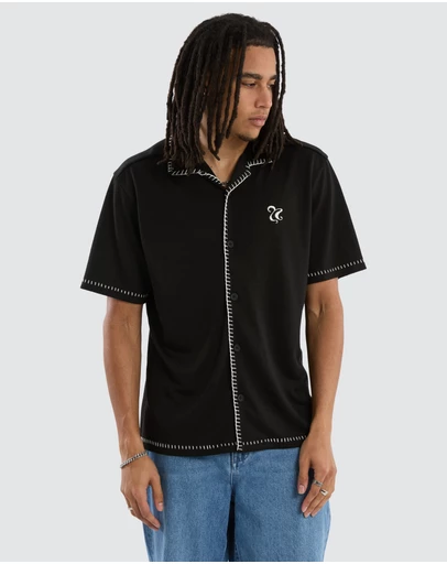 Nomadic Paradise - Insignia Crop Resort Shirt
