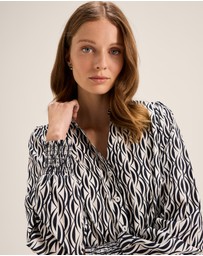 Review - Oxford Shirt