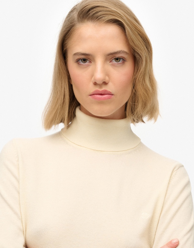 Superdry - Classic Turtle Neck Slim Fit Jumper