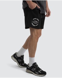 Nena & Pasadena - Scale Trackshort
