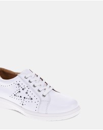 Mia Vita - Basha Lace-Up Casual Sneaker - White