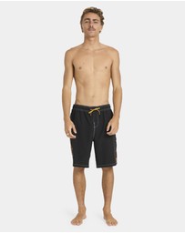 Billabong - Mens Otis Estuary Layback 17