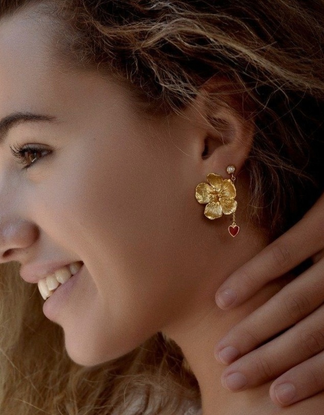 Ottoman Hands - Buttercup Gold Flower Stud Earrings