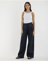 Amelius - Mia Pant