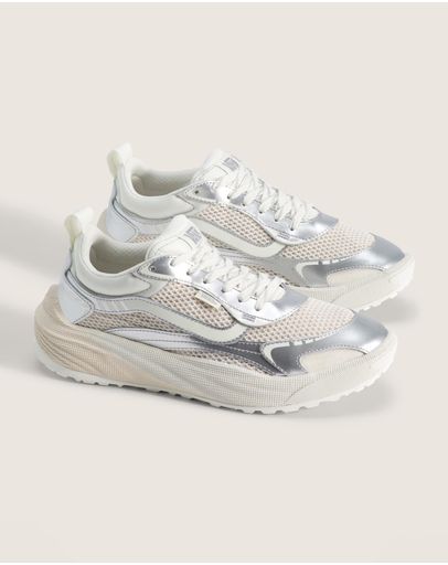 Metallic Marshmallow & Silver