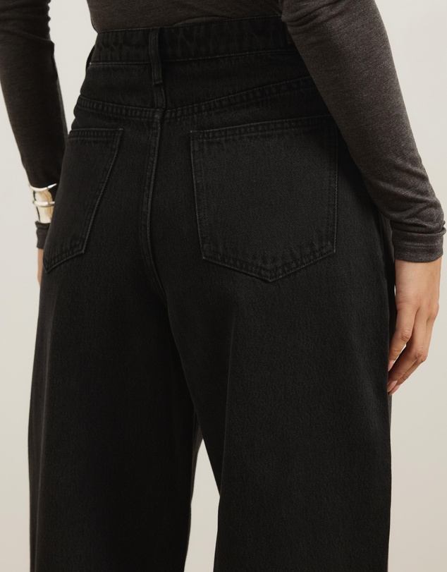 Atmos&Here - Gigi Barrel Leg Jeans