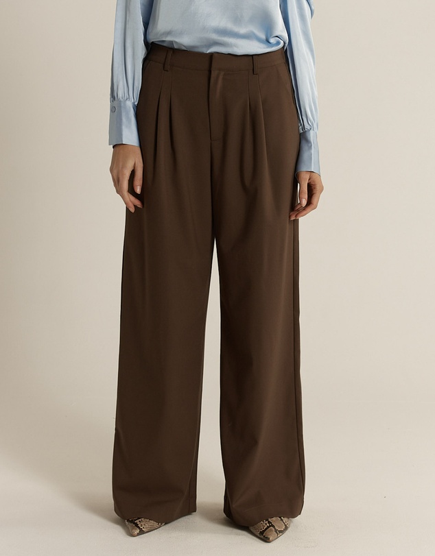 Fate + Becker - Roan Pleat Front Pant