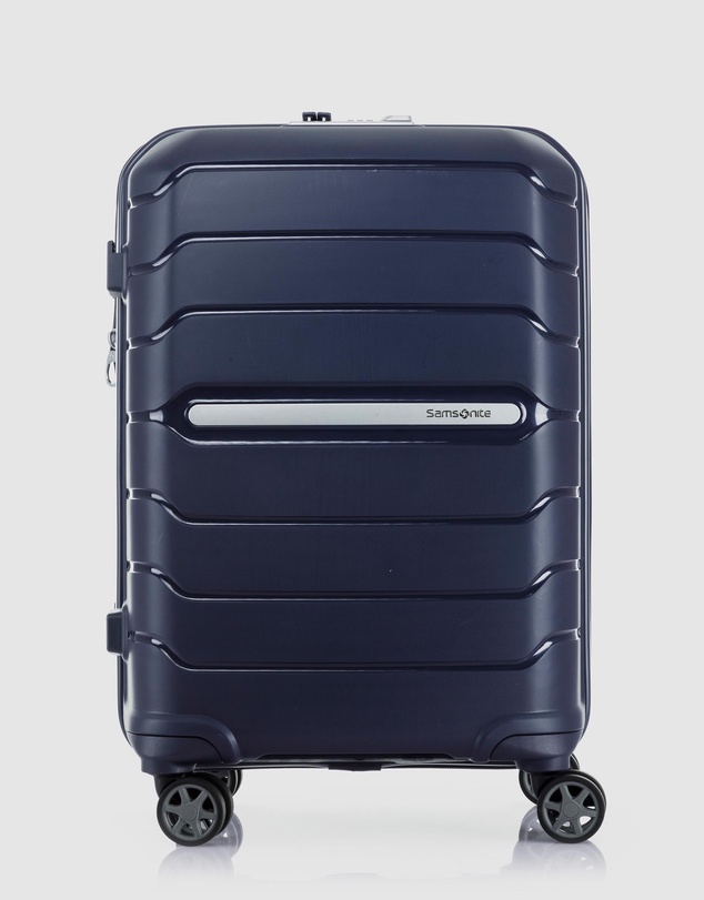 Samsonite - Oc2Lite 55cm Spinner Suitcase