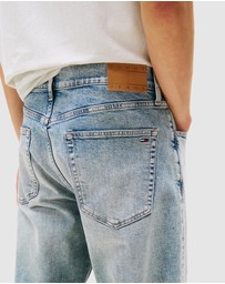 Tommy Jeans - Otis Regular Straight Leg Jeans