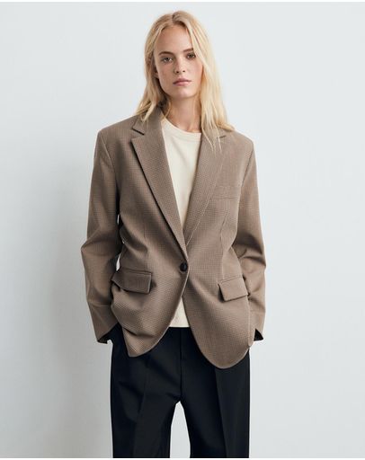 Medium Brown