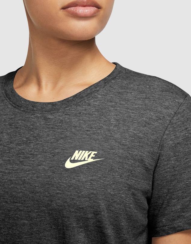 Nike - Sportswear Club SS Tee
