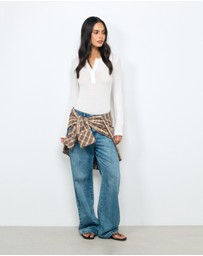 AERE - Maya Henley T-Shirt