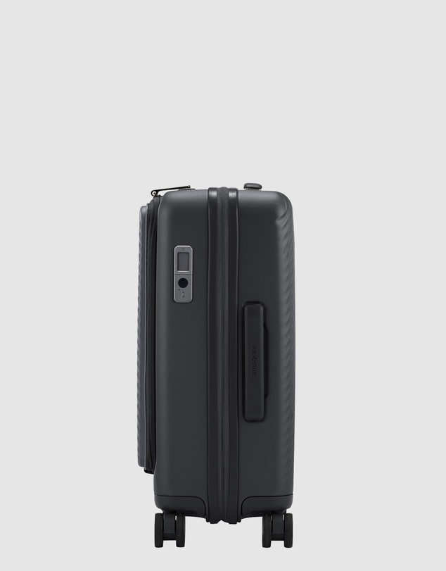 Samsonite - Zipprix Carry-On Small 55cm Suitcase Expandable With 14'' Laptop Front Pocket and Waypoint™ Smart Tag