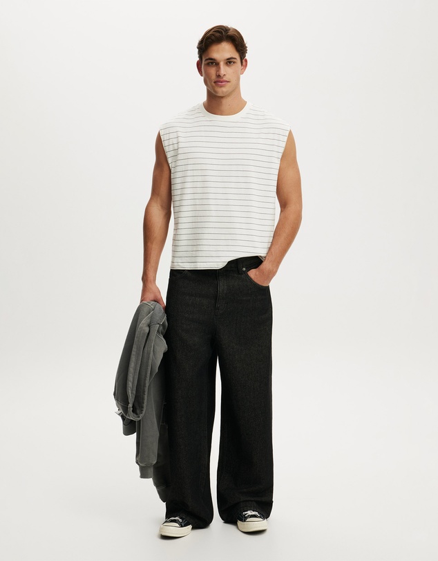 Cotton On - Cropped Fit Muscle