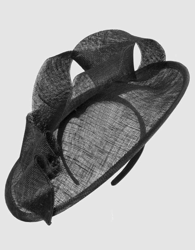 Max Alexander - Black Plate Racing Fascinator