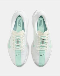 Nike - Pegasus Plus - Women's