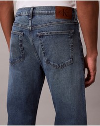 Calvin Klein Jeans - Standard Straight Fit Jeans