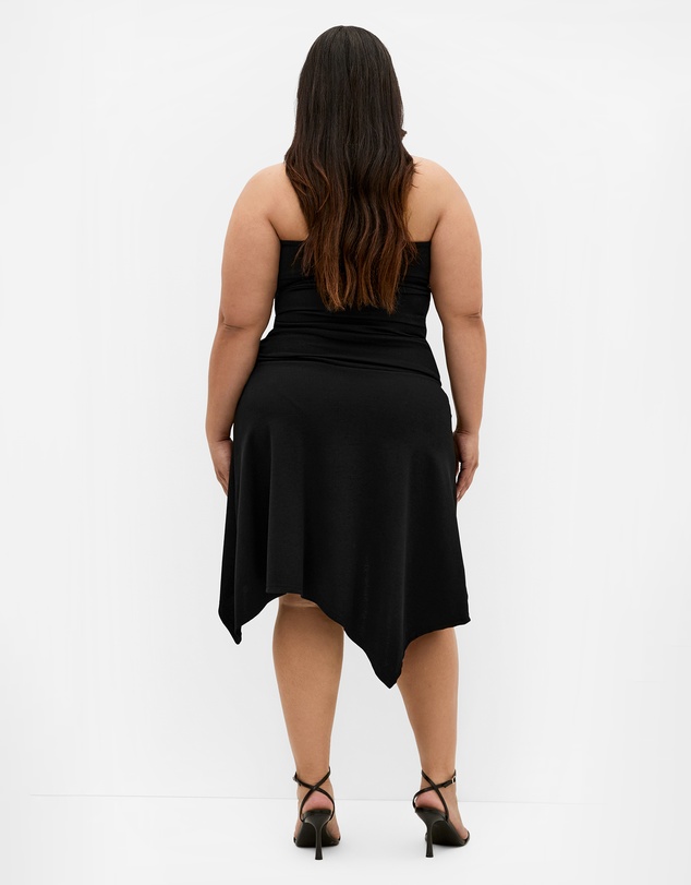 City Chic - Plus size Amber Halter Asymmetrical Hem Dress - black