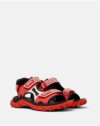 Camper - Sandals Drift Trail