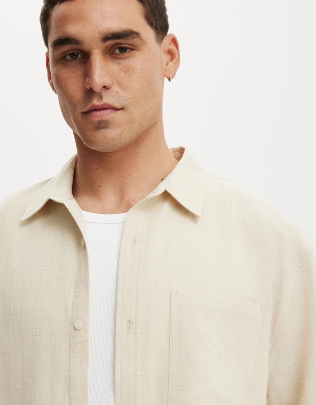 Cotton On - Boxy Fit Short Sleeve Shirt