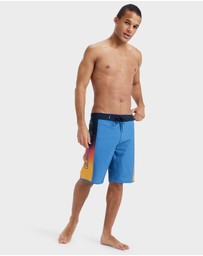 Quiksilver - Mens Surfsilk Holmes 20