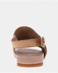 Mia Vita - Mandy Flat Sandal - Almond