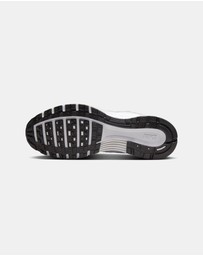Nike - Nike P-6000 - Men's