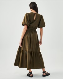 ST MRLO - Bill Cut Out Dress