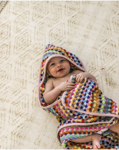 Miss April - Pompom Hooded Baby Towel