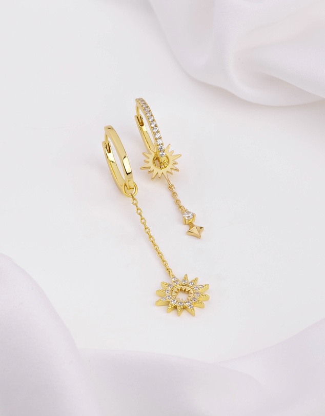 Wanderlust + Co - Sunlit Drop Gold Earrings