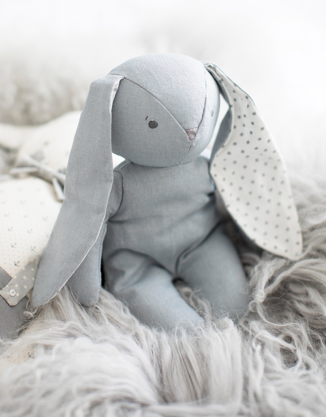 Alimrose - Bobby Floppy Bunny 25cm