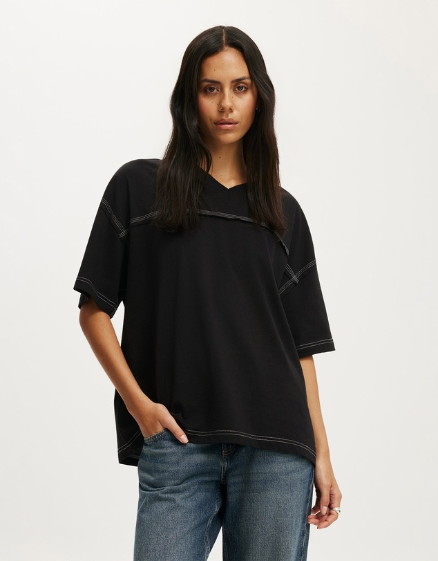 Cotton On - The Oversized V Neck Tee