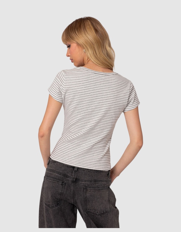 EDIKTED - Kady Striped Henley T Shirt