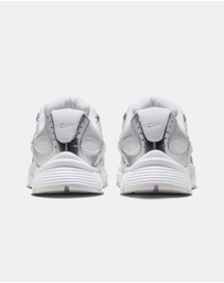 Nike - V5 RNR - Women's