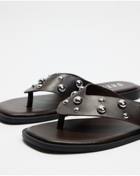 Dazie - Laura Studded Thongs