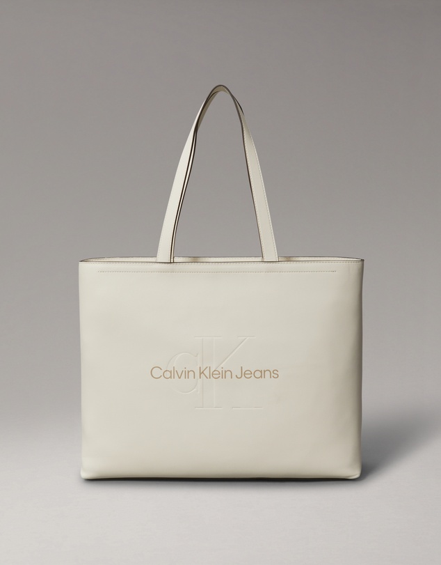 Calvin Klein - Sculpted Slim Tote Bag