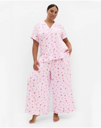City Chic - Kitty Berry Print Pyjama Shirt