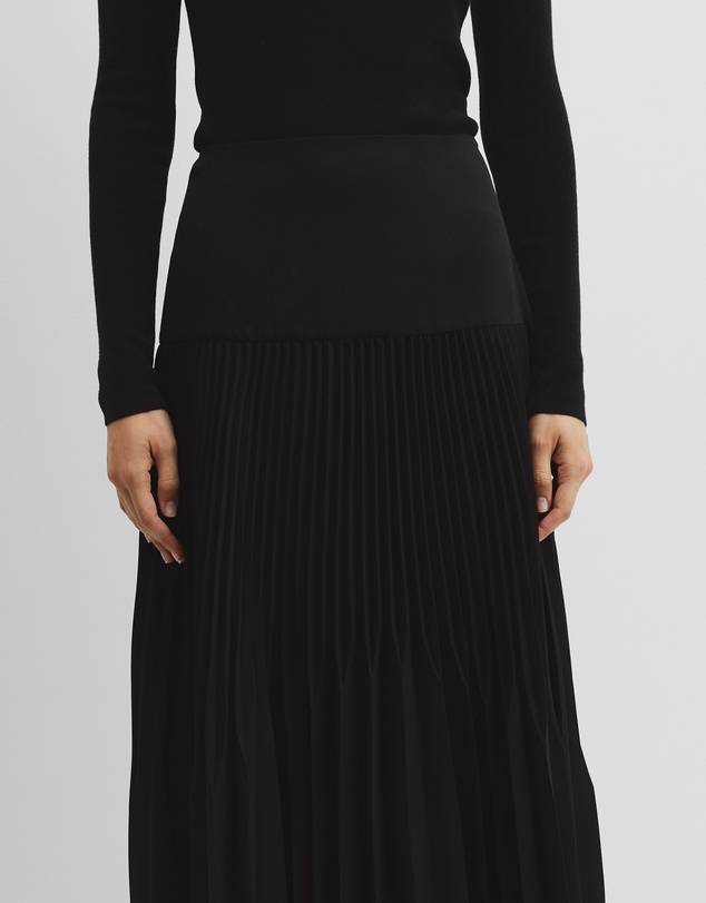 Country Road - Plisse Midi Skirt