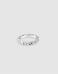 Ichu - Personalised Letter Q Ring