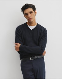 Country Road - Merino Wool V-neck Knit