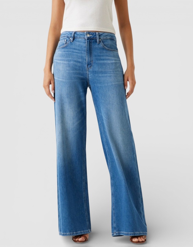 GUESS - Mid-Rise Bellflower Wide Leg Jeans