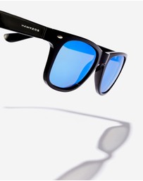 Hawkers Co - HAWKERS - SLATER - POLARIZED BLACK BLUE Sunglasses for Men and Women UV400