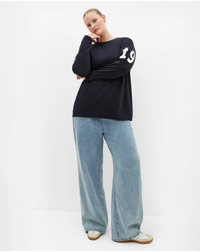 City Chic - Oversized Brklyn Long Sleeve Cotton Tee