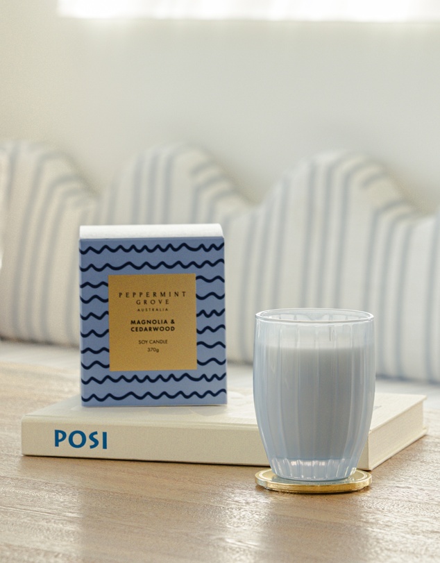 Peppermint Grove - Magnolia & Cedarwood Soy Candle 370g